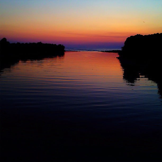 Tramonto alla foce del Fiume Sele